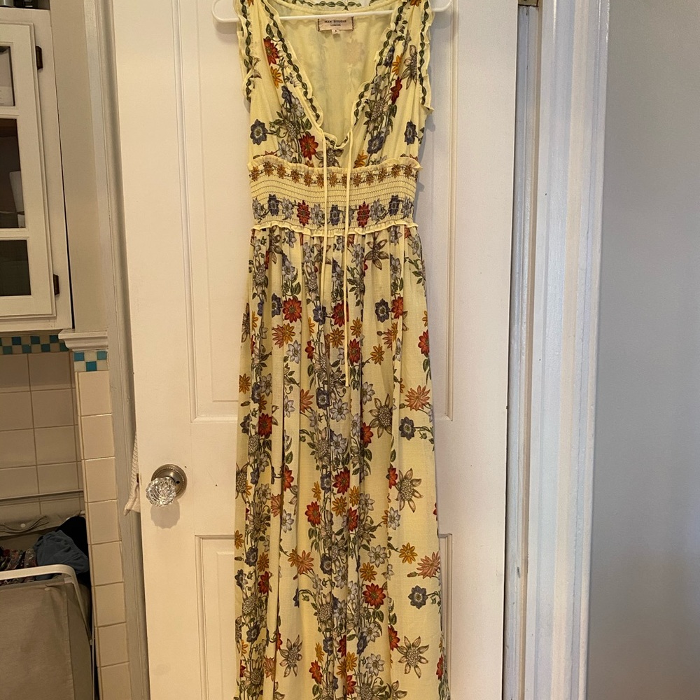 NWOT  Max Studio garden floral yellow dress!